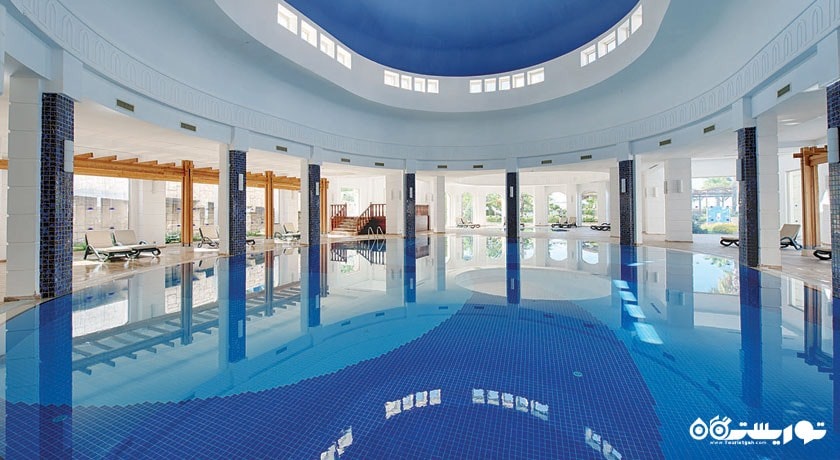 استخر سرپوشیده هتل فولیا